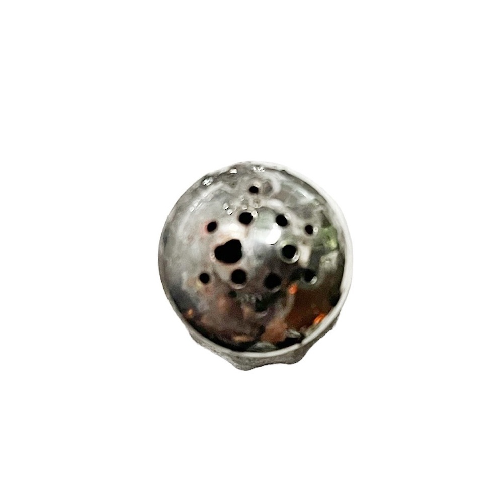 Beautiful Set of 6 Silver-Plated Individual Salt & Pepper Shakers - Picture 9 of 9